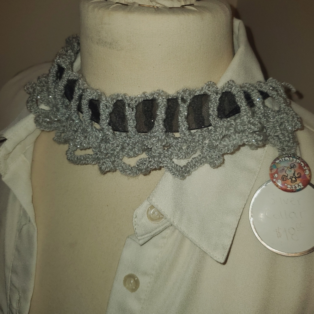 Handcrocheted choker